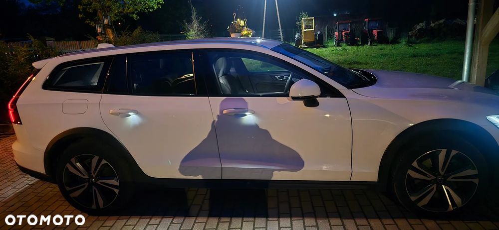Volvo V60 Cross Country D4 AWD - 4