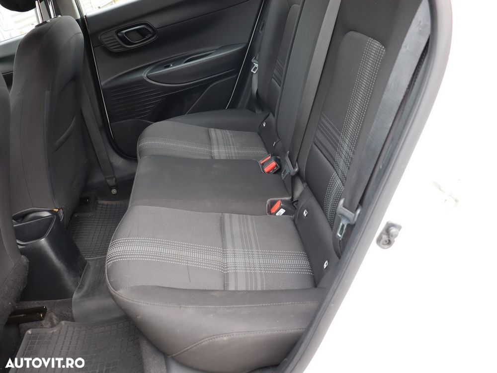Hyundai i20 - 15