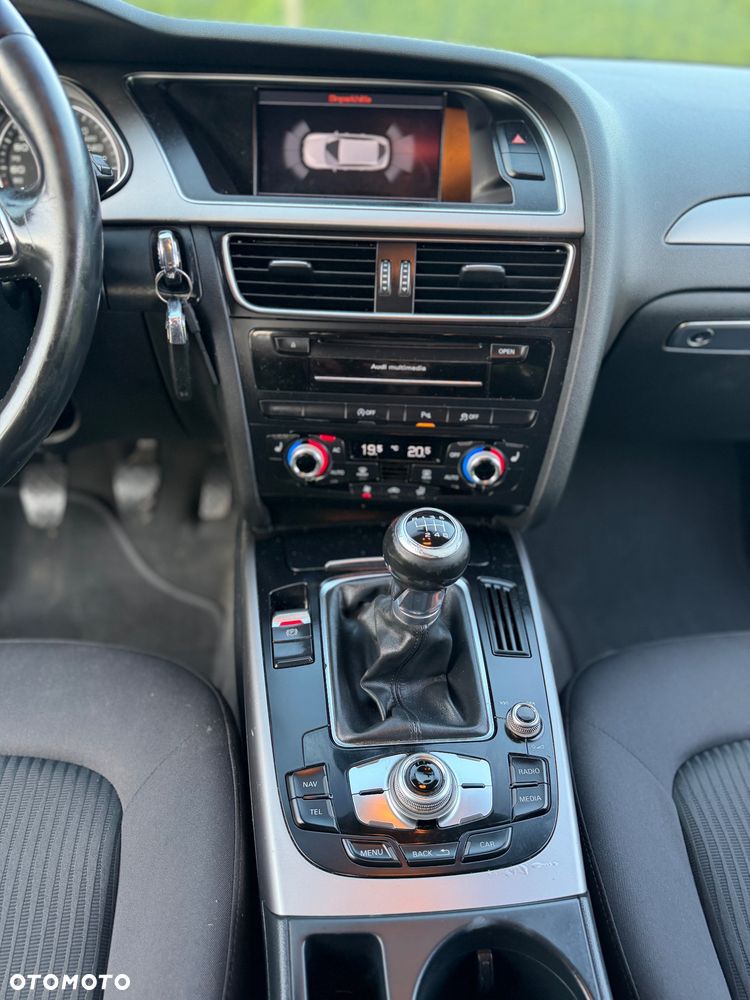 Audi A4 Avant 2.0 TDI DPF Attraction - 36