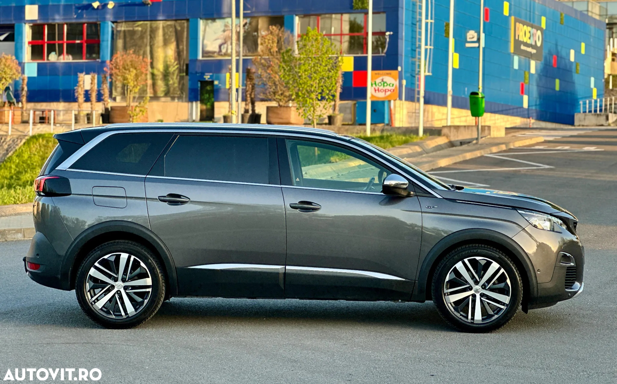Peugeot 5008 2.0L BlueHDI EAT8 S&S GT Pack - 36