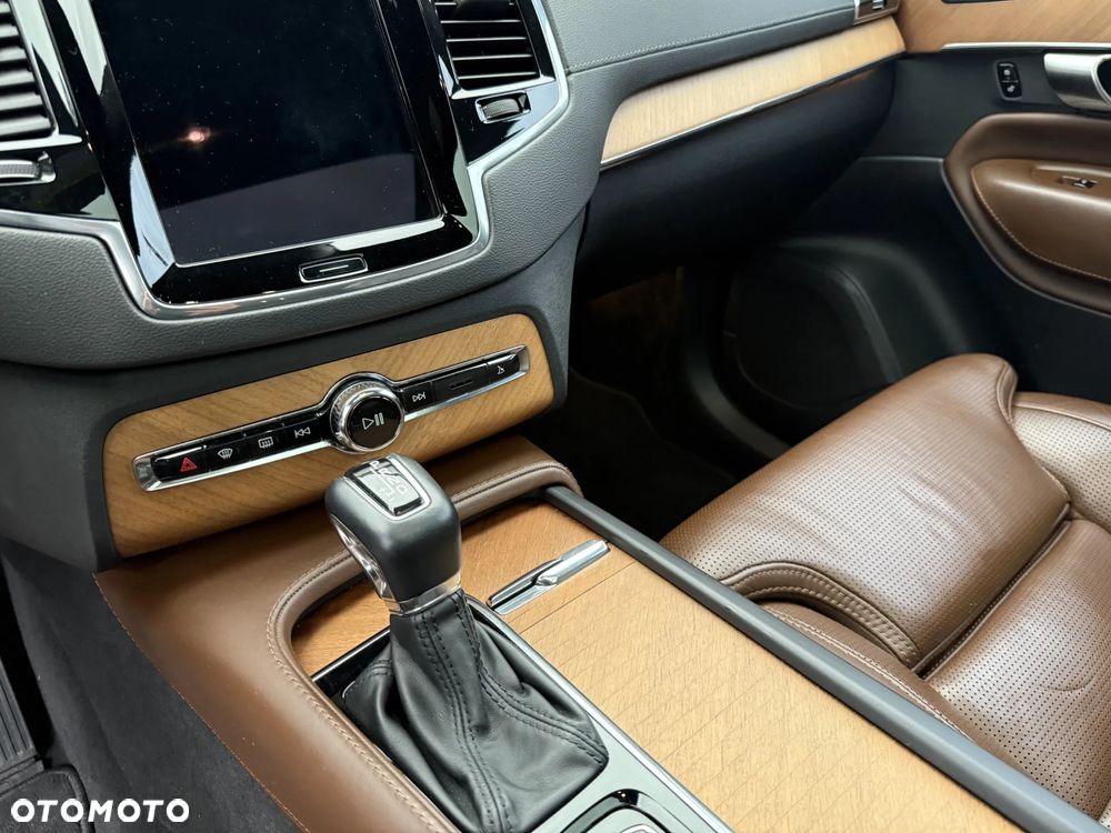 Volvo XC 90 T6 AWD Geartronic Inscription - 19