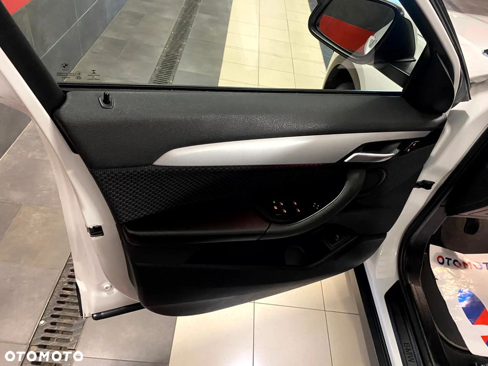 BMW X2 sDrive18d Business Edition - 11