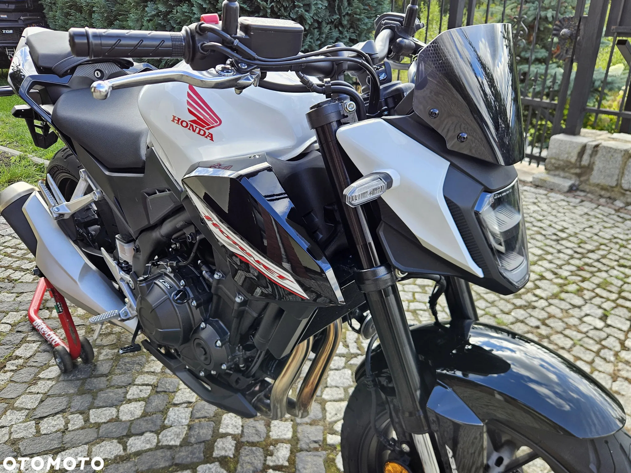 Honda CB - 22