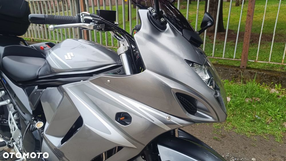 Suzuki GSX - 14
