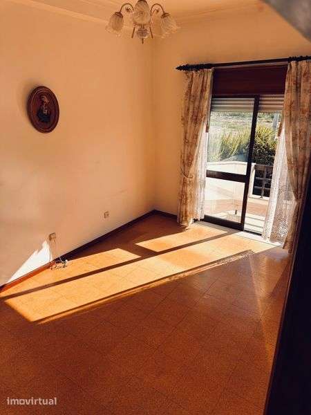Apartamento T2 na Rua da Veiga - Grande imagem: 3/8