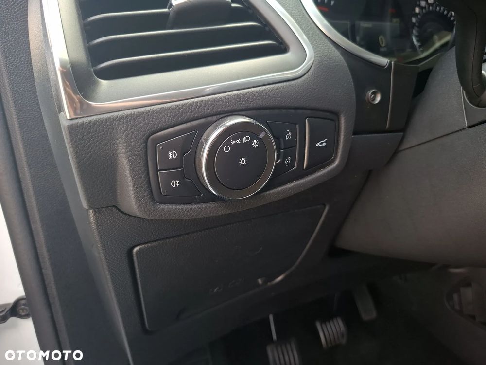 Ford S-Max 2.0 EcoBlue Titanium - 17