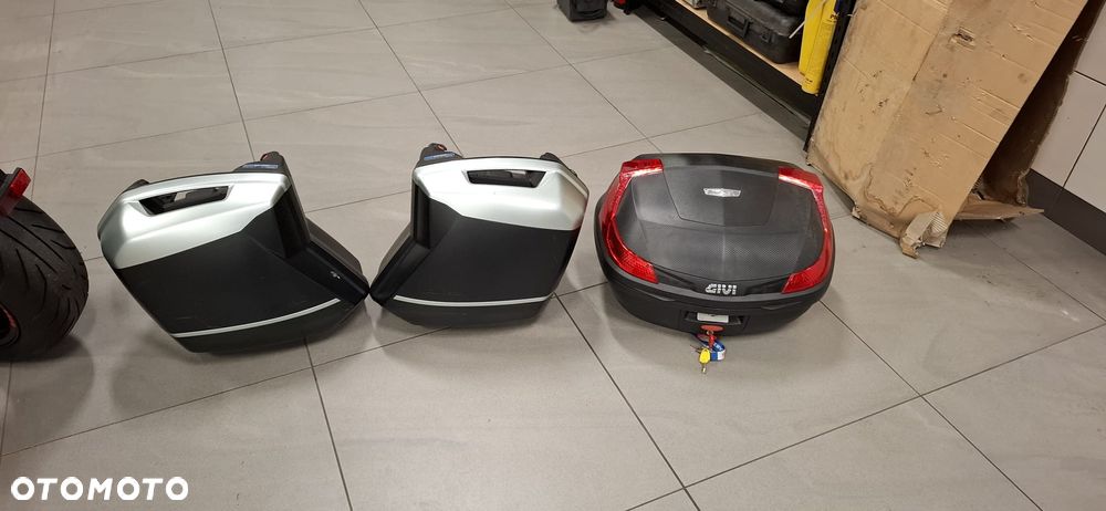 Kawasaki Ninja 1000 SX - 25