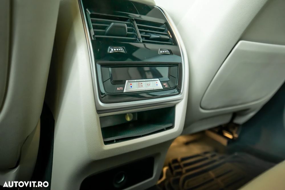 BMW X6 xDrive30d - 27