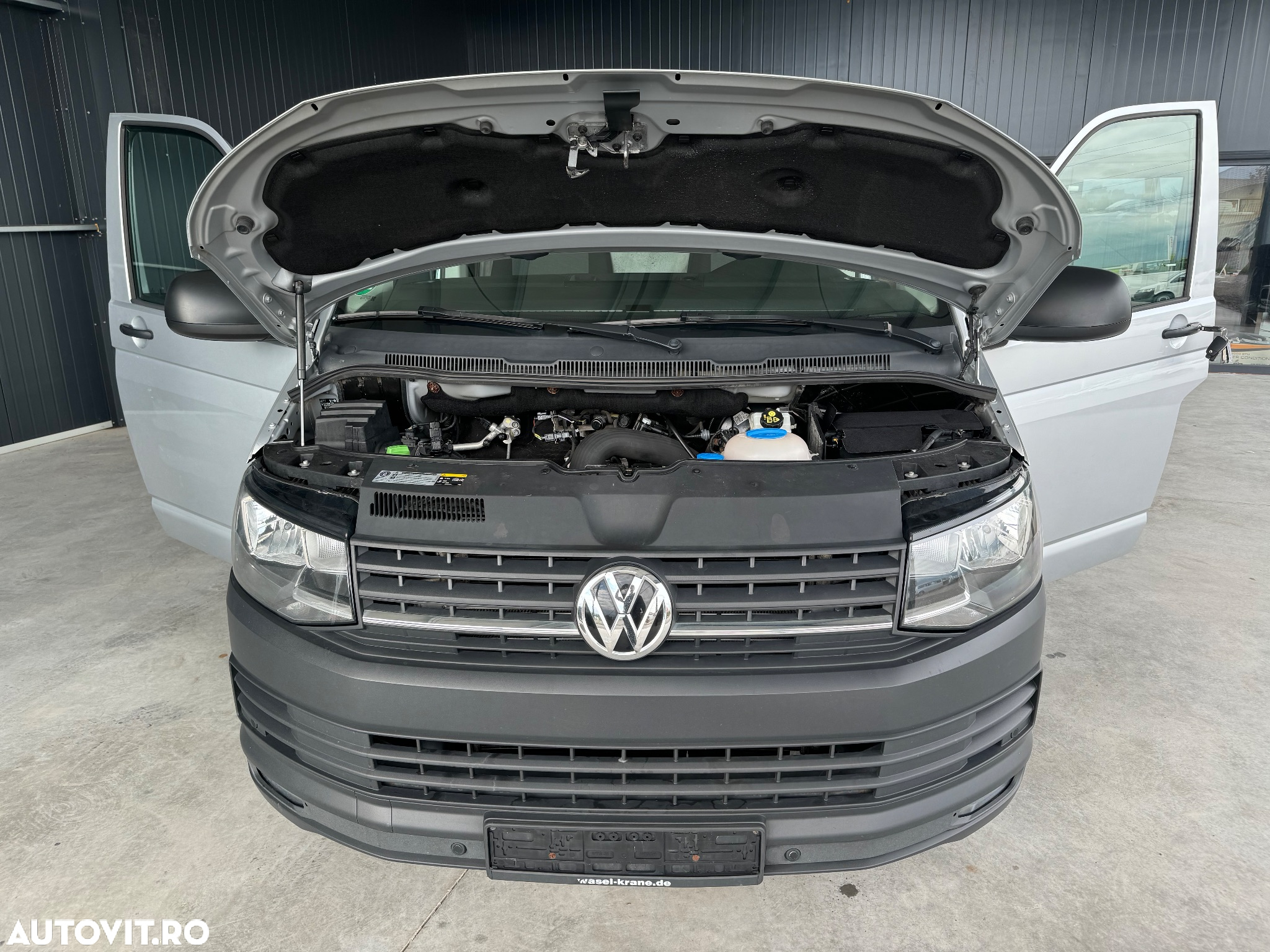 Volkswagen Transporter T6 - 24