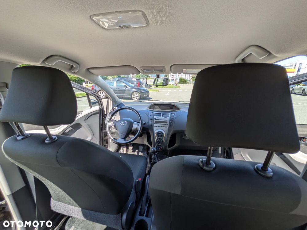 Toyota Yaris 1.33 Luna - 25