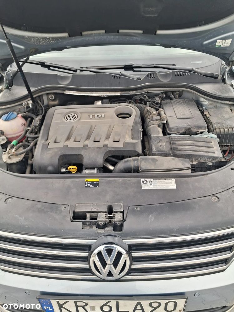 Volkswagen Passat 2.0 TDI DSG Comfortline - 13