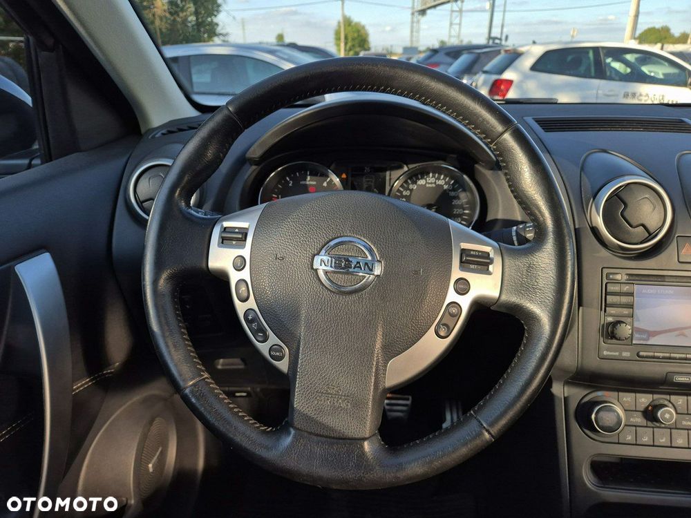 Nissan Qashqai+2 - 30