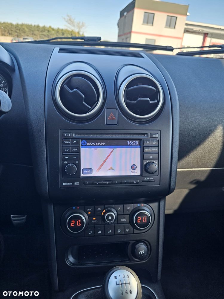 Nissan Qashqai 2.0 dCi Tekna EU5 - 8