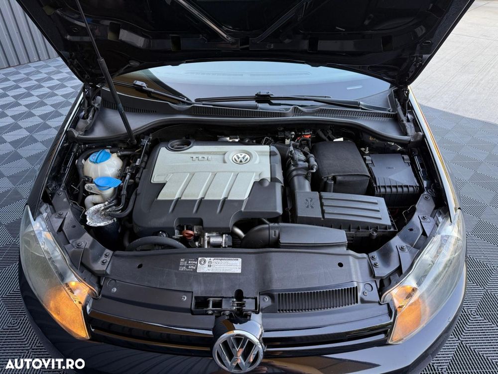 Volkswagen Golf - 11