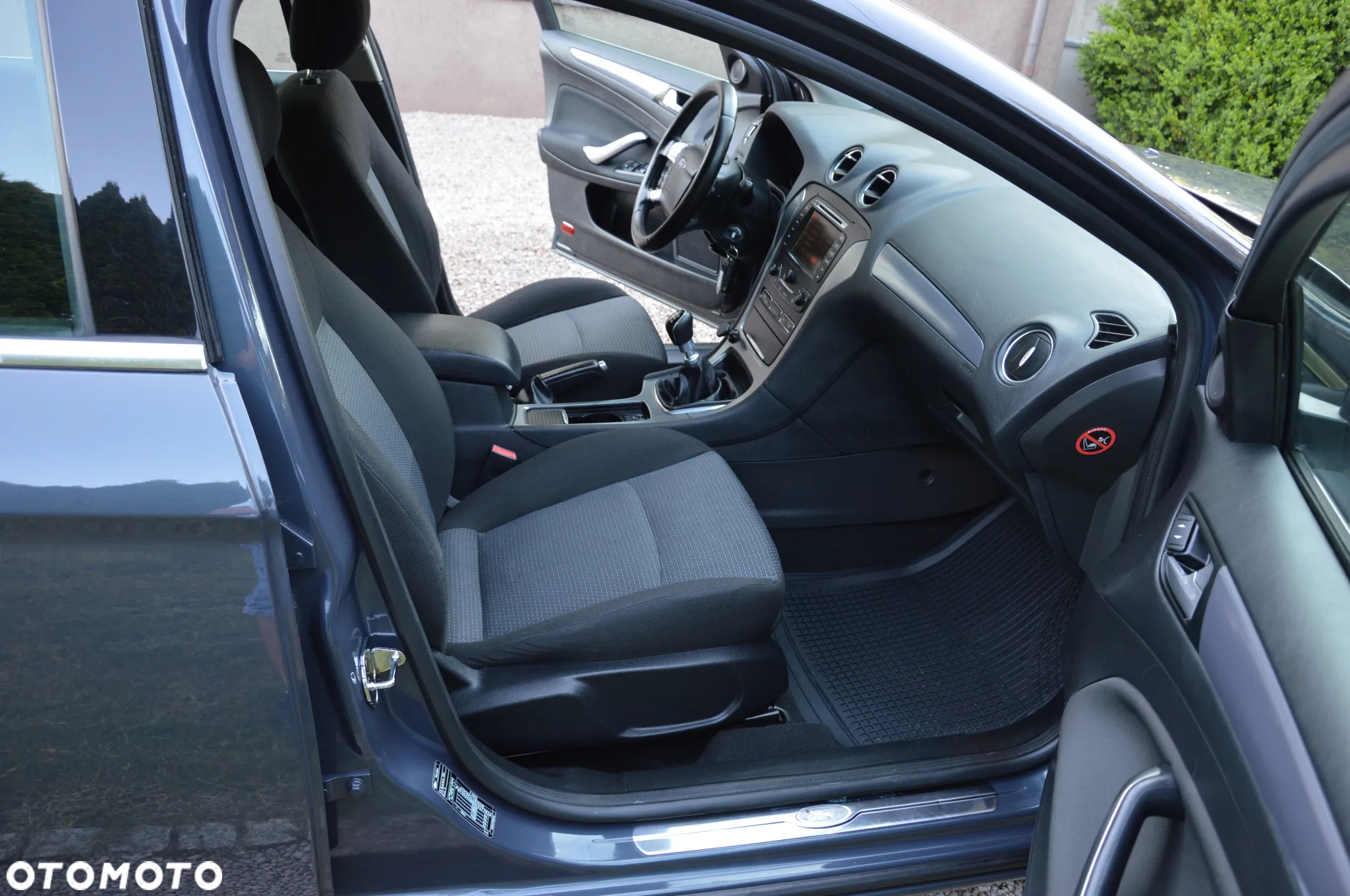 Ford Mondeo - 26