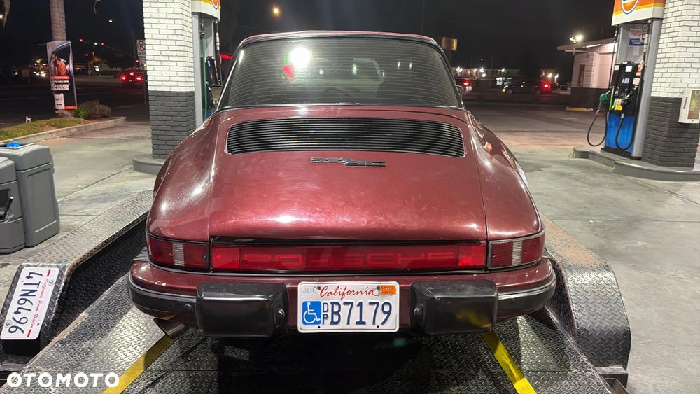 Porsche 911 - 9