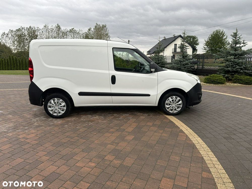 Opel Combo - 11
