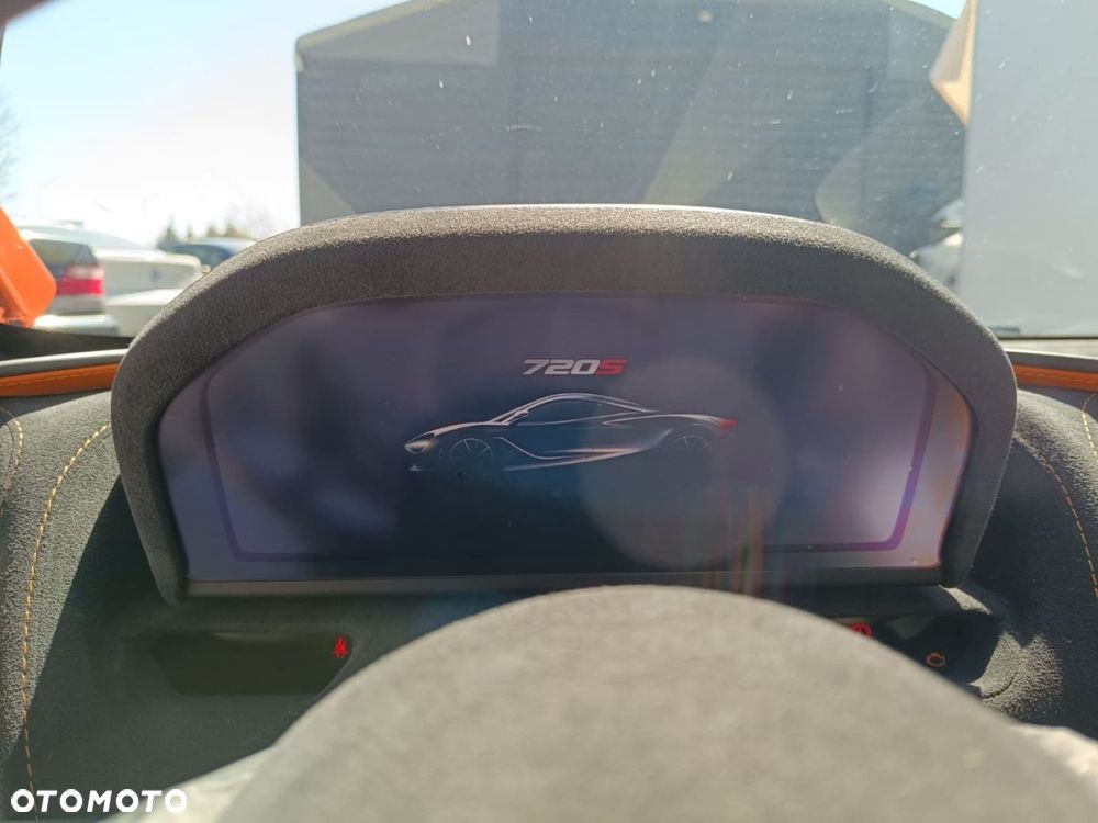 McLaren 720S Coupe - 28