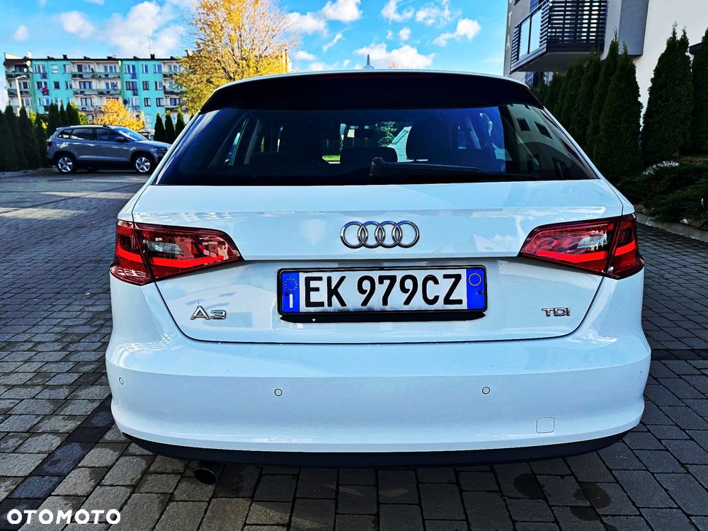 Audi A3 Sportback 1.6 TDI (clean diesel) S tronic Attraction - 27