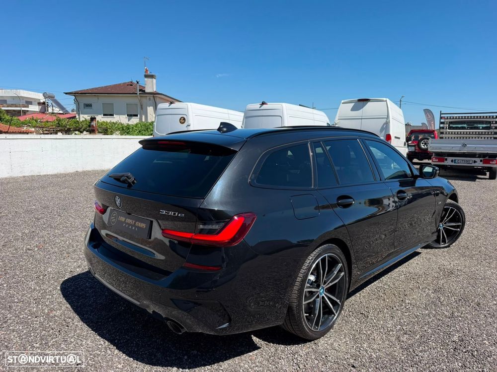 BMW 330 - 4