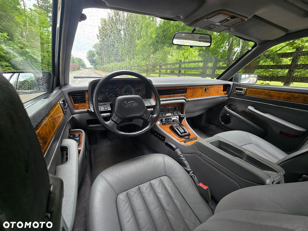 Jaguar Daimler 4.0i - 7