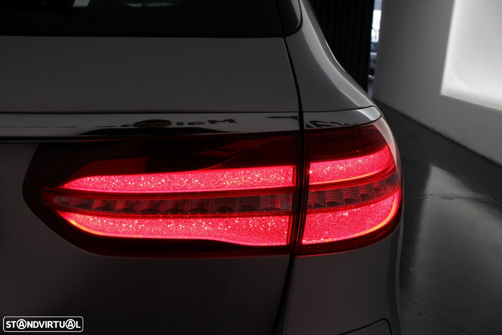 Mercedes-Benz E 300 de Avantgarde - 41