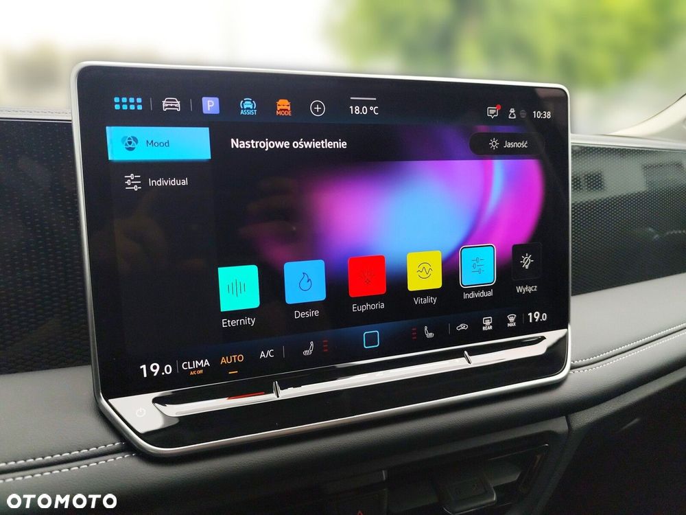 Volkswagen Tiguan 2.0 TDI Life DSG - 35