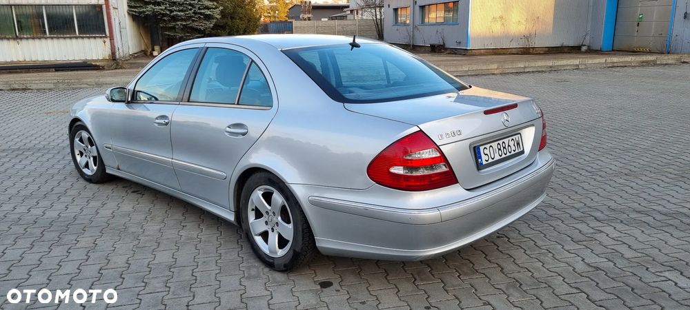 Mercedes-Benz Klasa E - 4