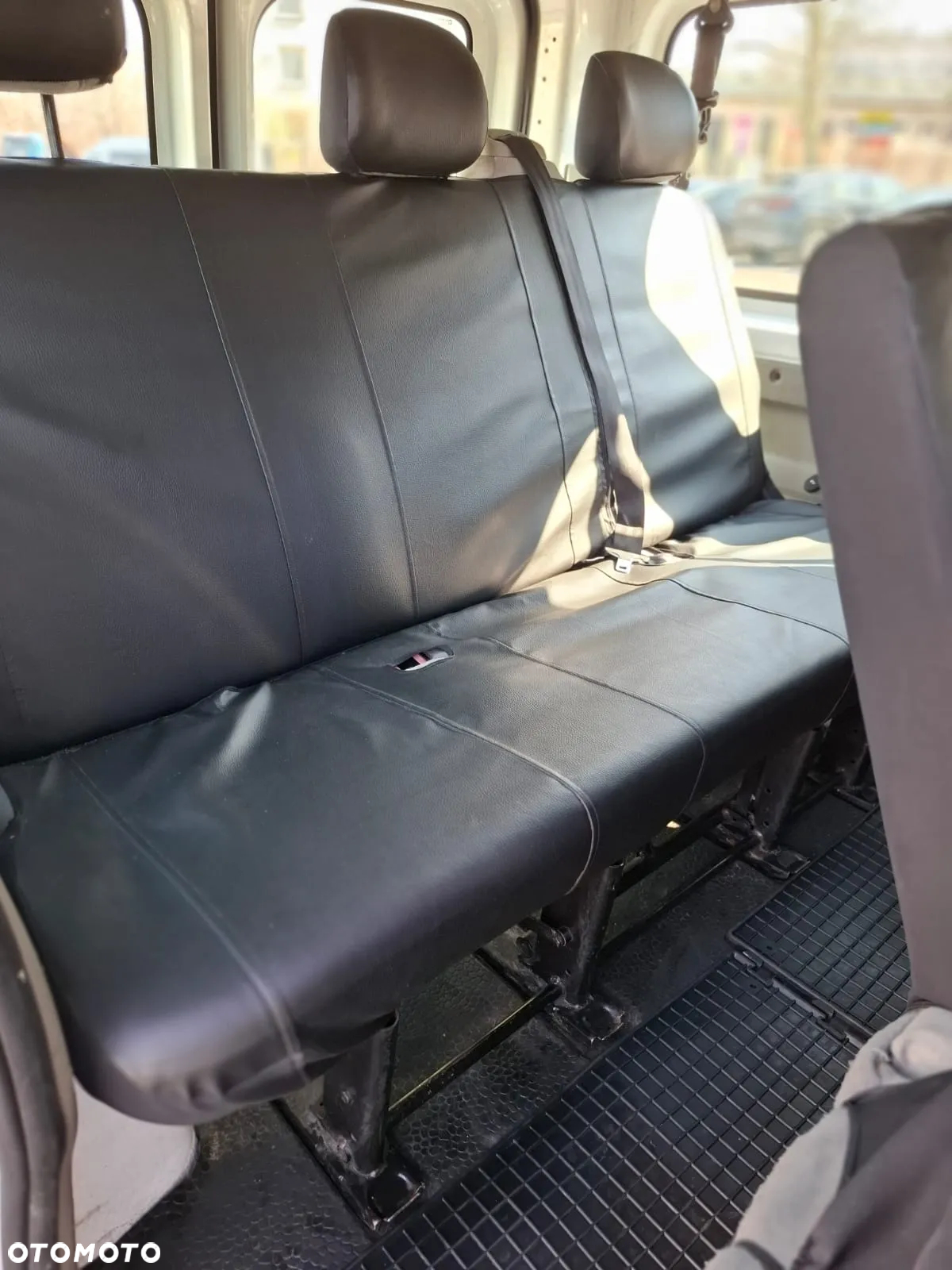 Opel Vivaro - 9