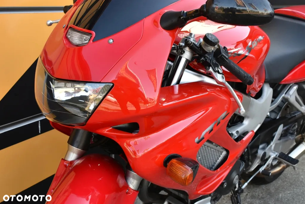 Honda VTR - 21