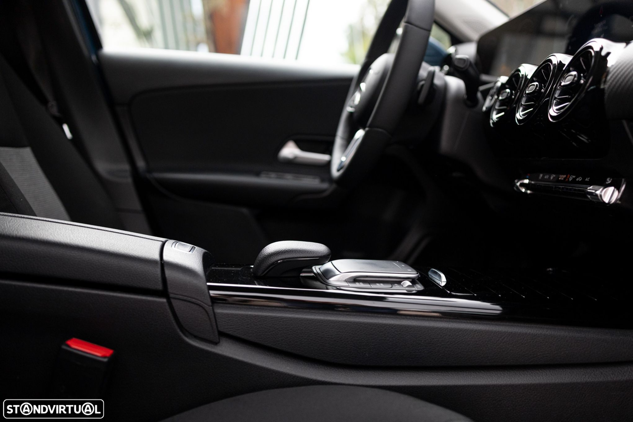 Mercedes-Benz A 180 d Progressive Aut. - 24