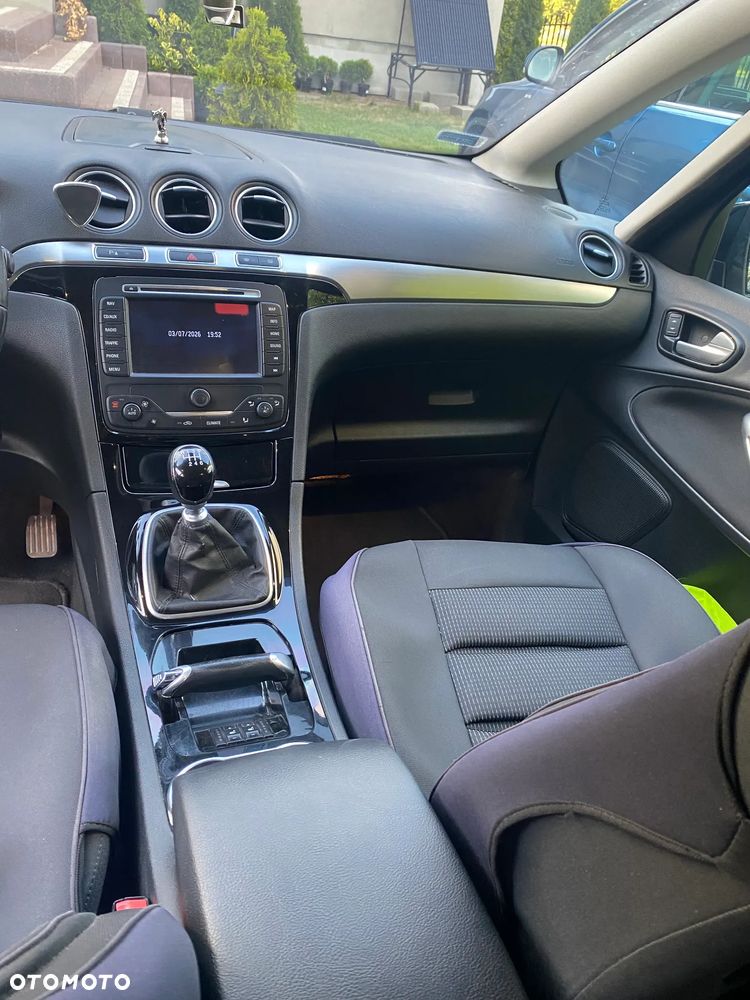 Ford S-Max 2.0 TDCi DPF Titanium - 12