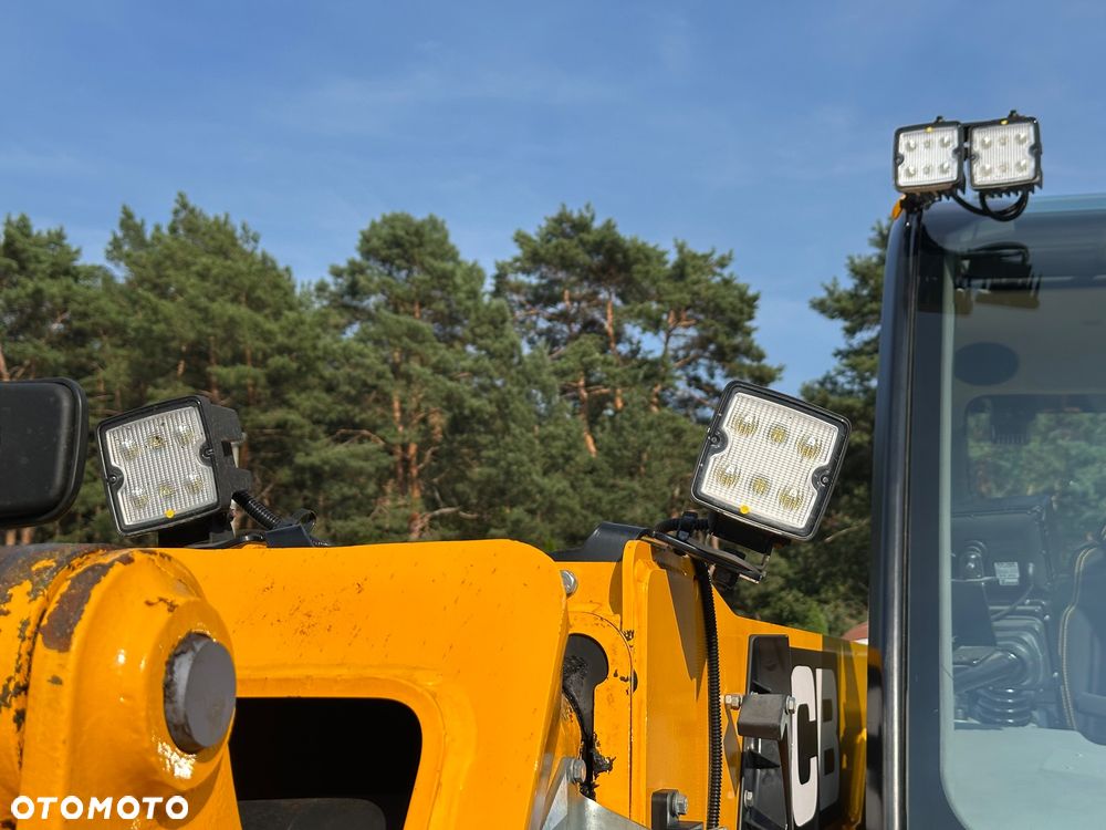 JCB 542-70 Industrial Plus - 12