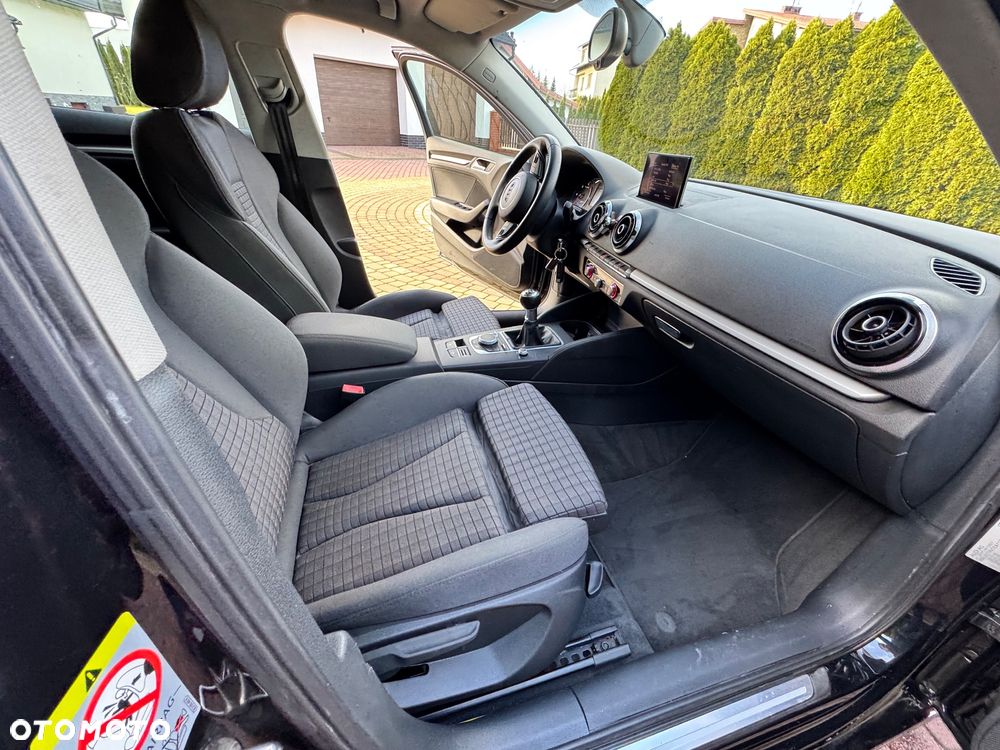 Audi A3 Sportback 2.0 TDI Attraction - 25