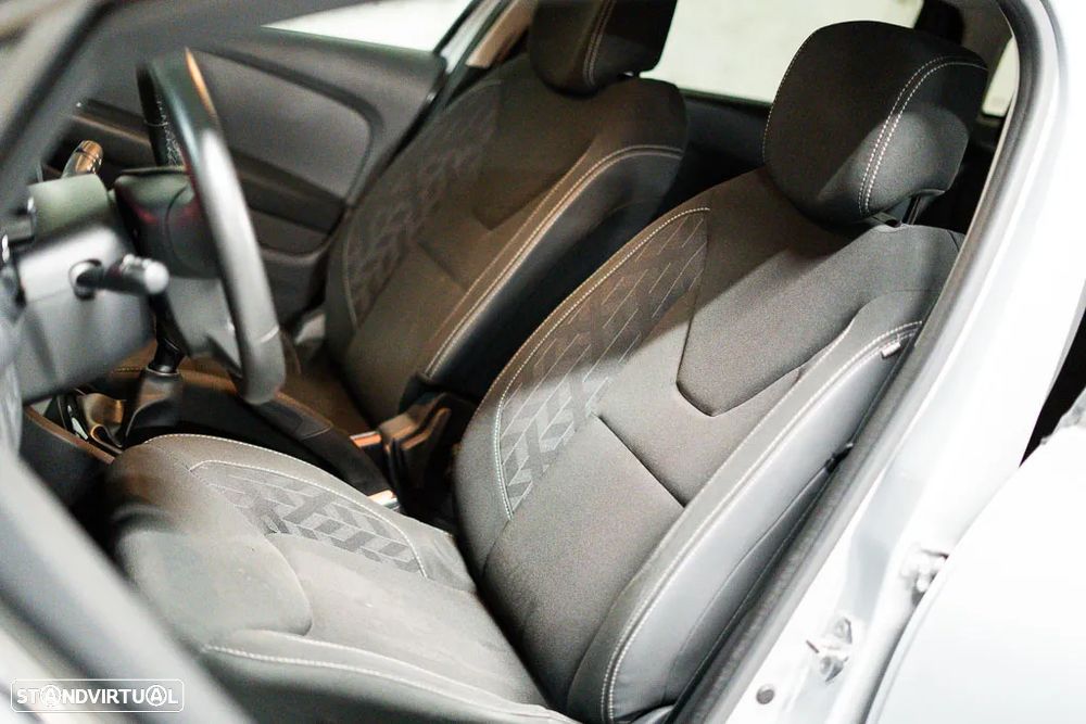 Renault Clio Sport Tourer 0.9 TCe Limited - 37