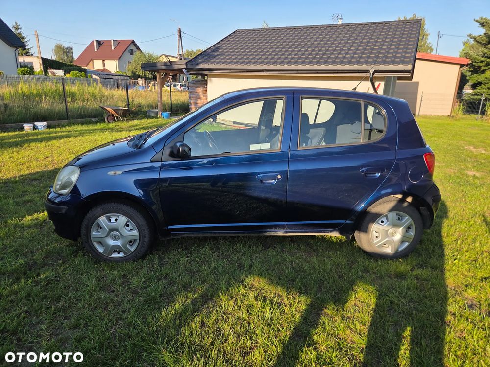 Toyota Yaris 1.0 Base - 3