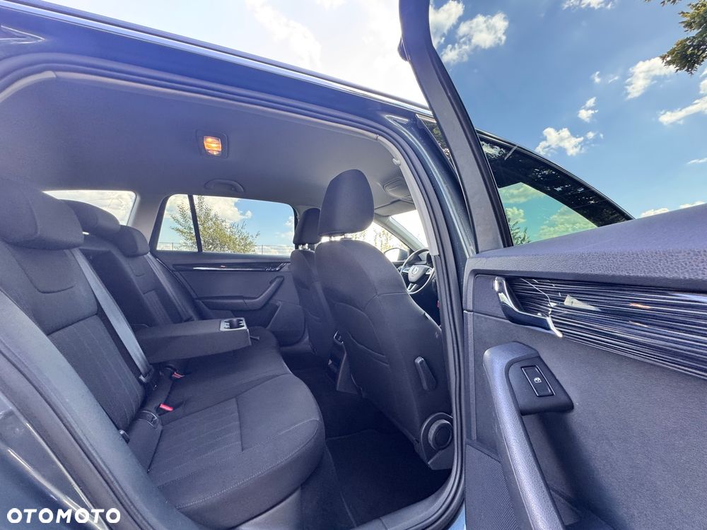 Skoda Octavia 1.5 TSI ACT Style DSG - 19