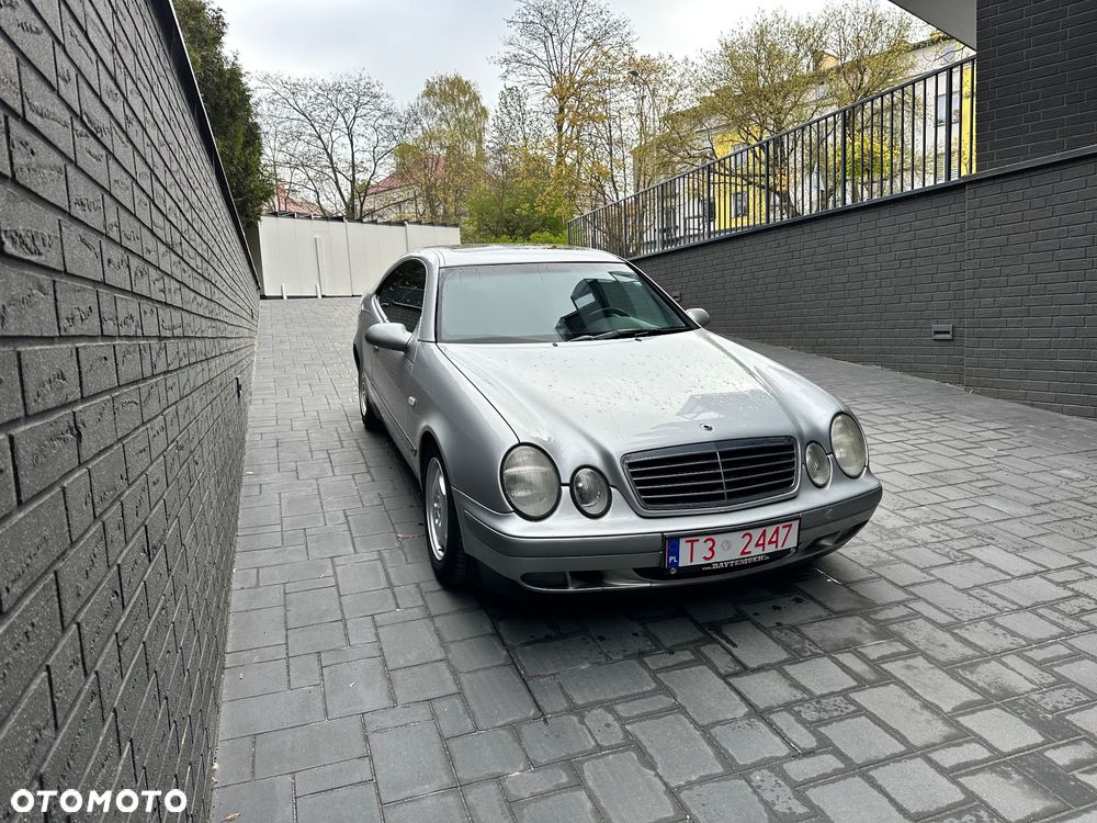 Mercedes-Benz CLK - 3