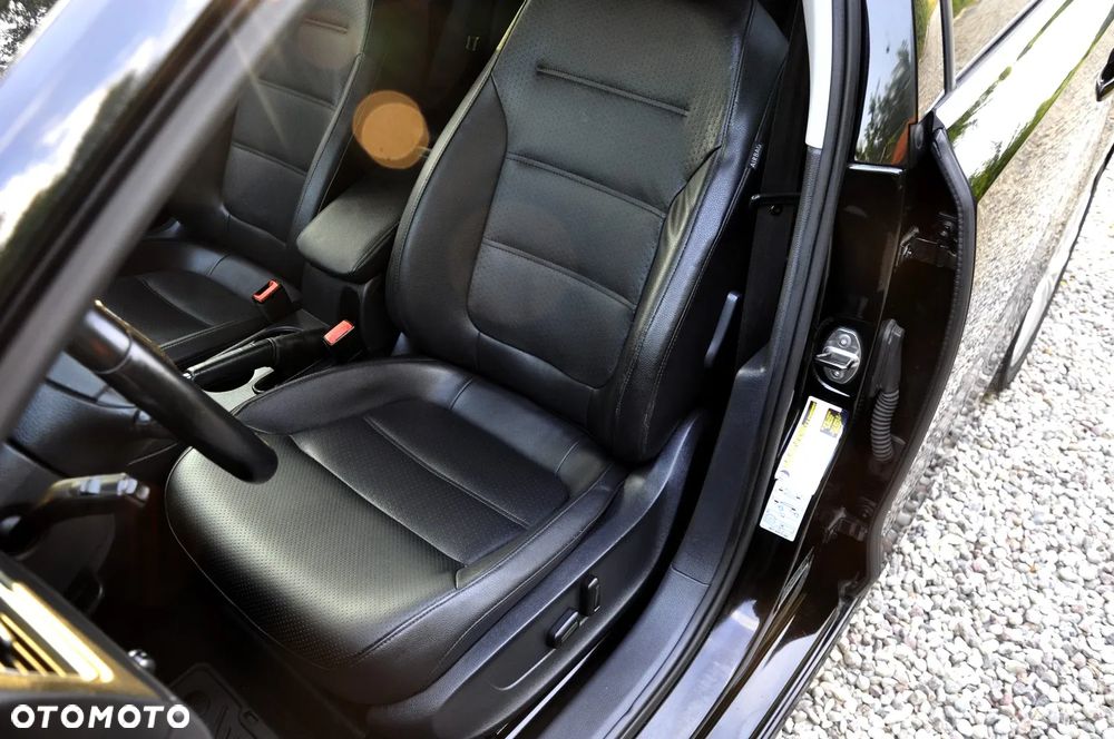 Volkswagen Jetta 2.0 TDI DSG Highline - 24