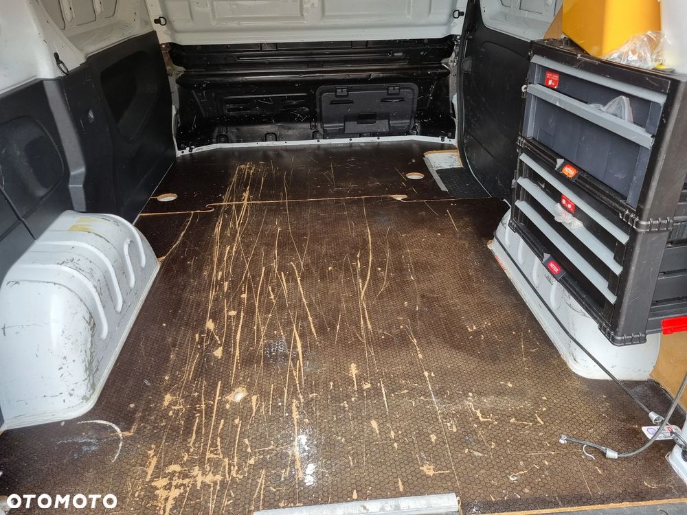 Renault TRAFIC H1 L1 - 15