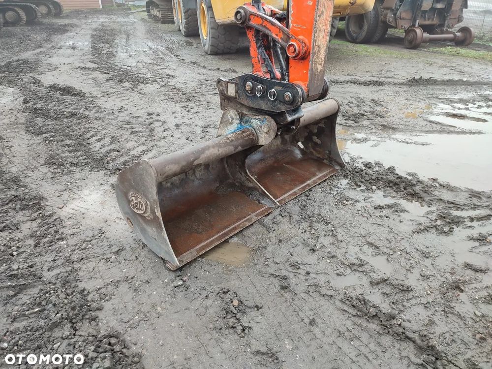 Kubota - 18