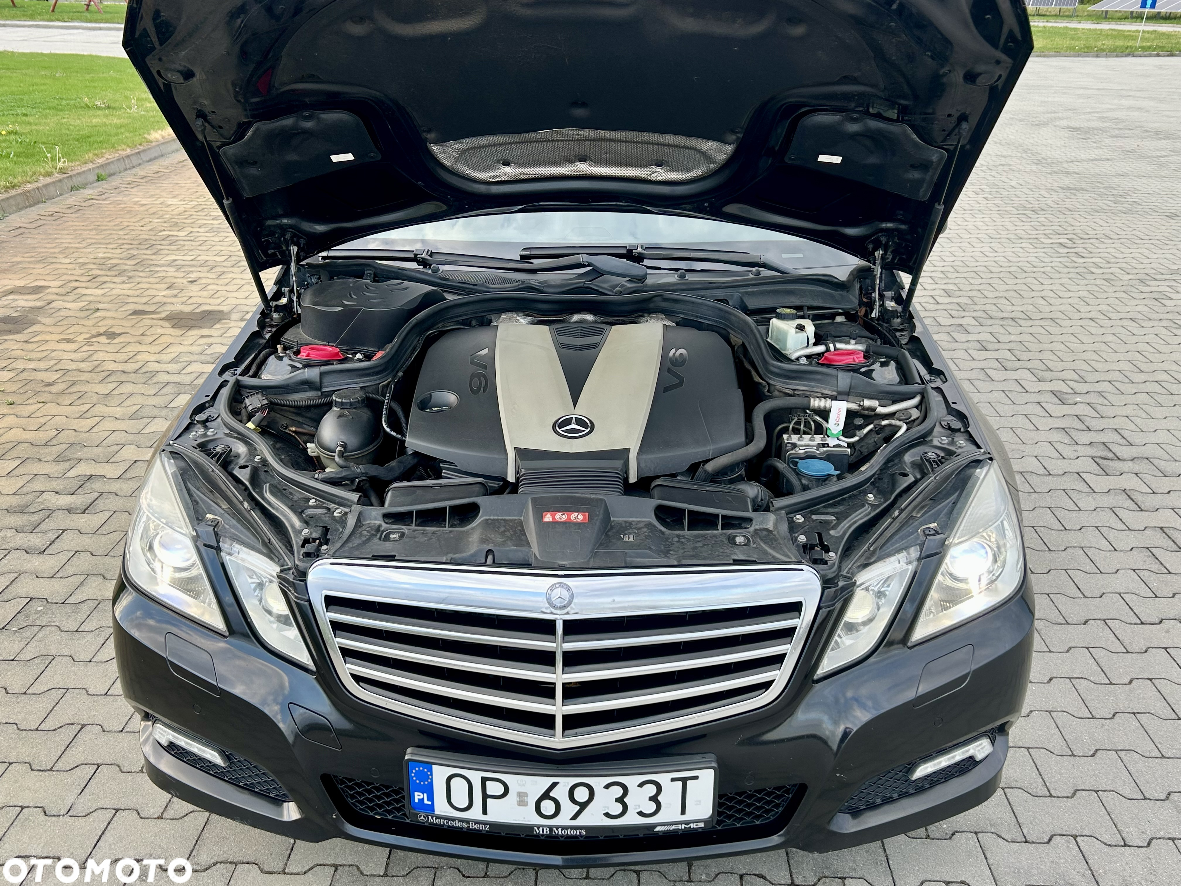 Mercedes-Benz Klasa E 350 CDI BlueEff Avantgarde - 16
