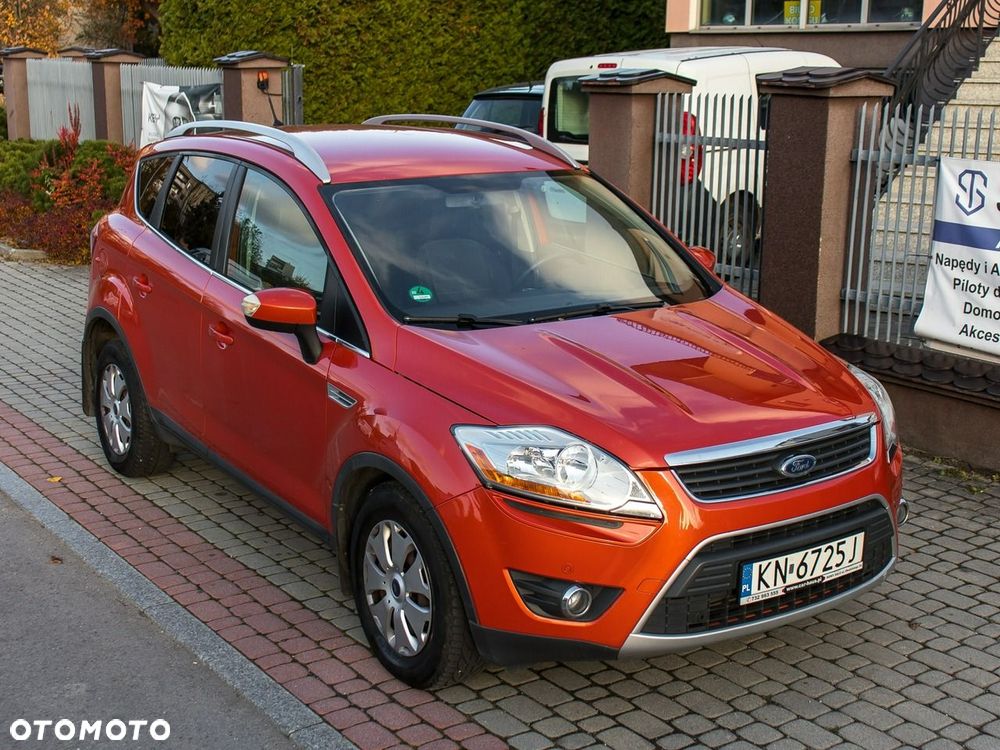 Ford Kuga 2.0 TDCi 2x4 Titanium - 5