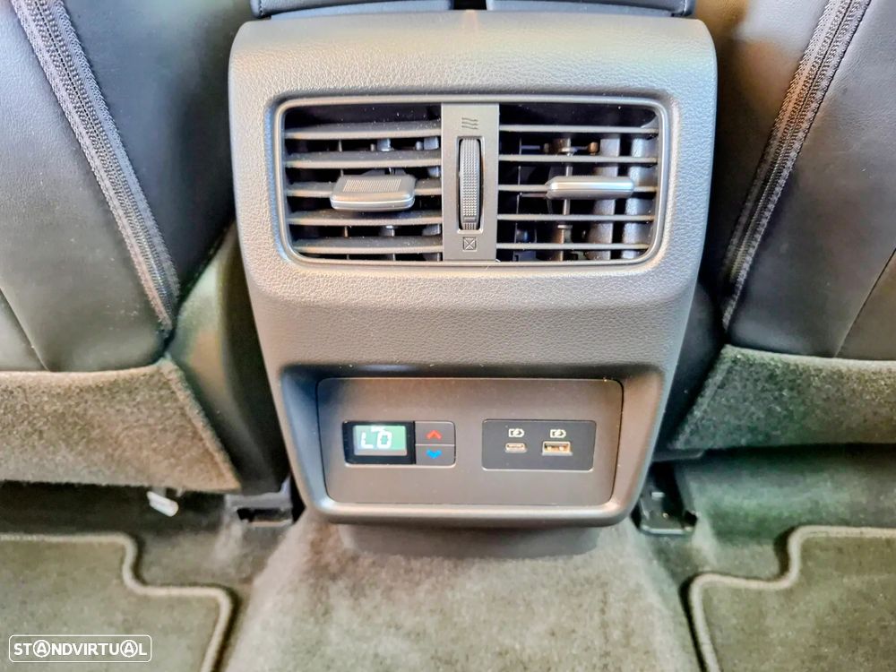 Nissan X-Trail 1.5 e-Power N-Connecta 7L e-4force - 52