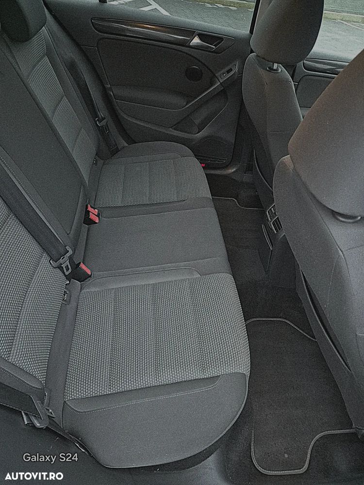 Volkswagen Golf 1.6 TDI BlueMotion Technology DPF Comfortline - 11