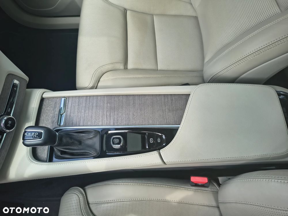 Volvo XC 90 T6 AWD Geartronic Inscription - 10