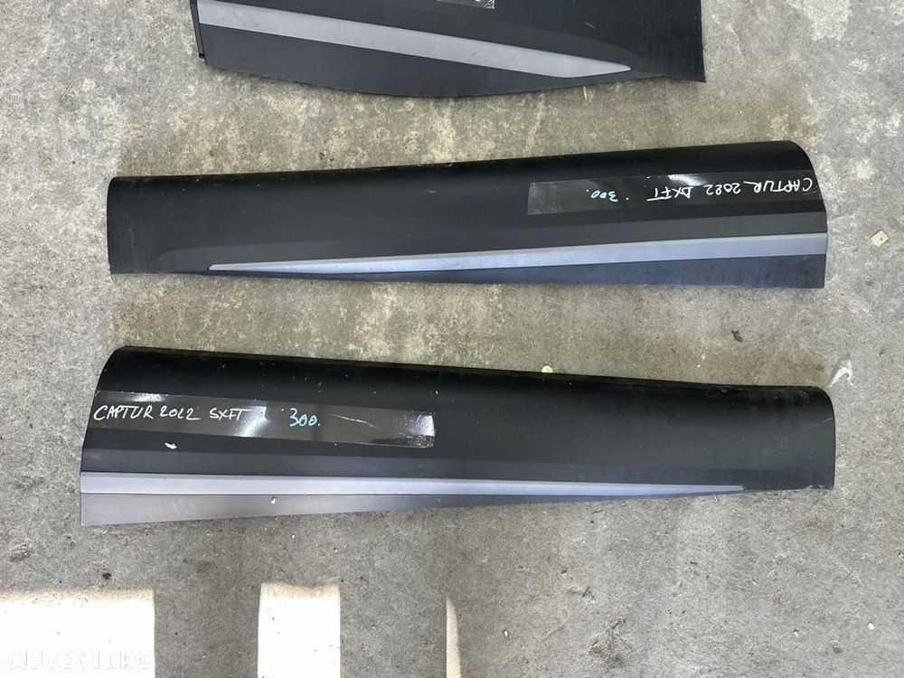 Bandou usa fata sau spate RENAULT CAPTUR an 2022 - 2