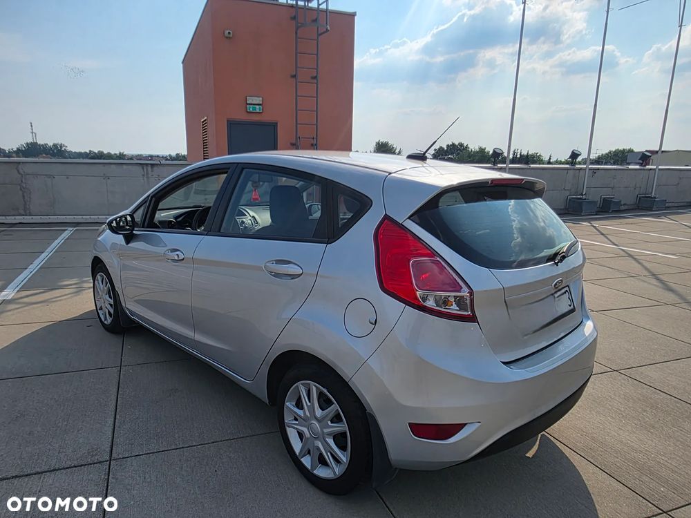 Ford Fiesta - 12