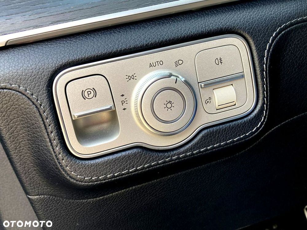 Mercedes-Benz GLE 400 4Matic 9G-TRONIC AMG Line - 30
