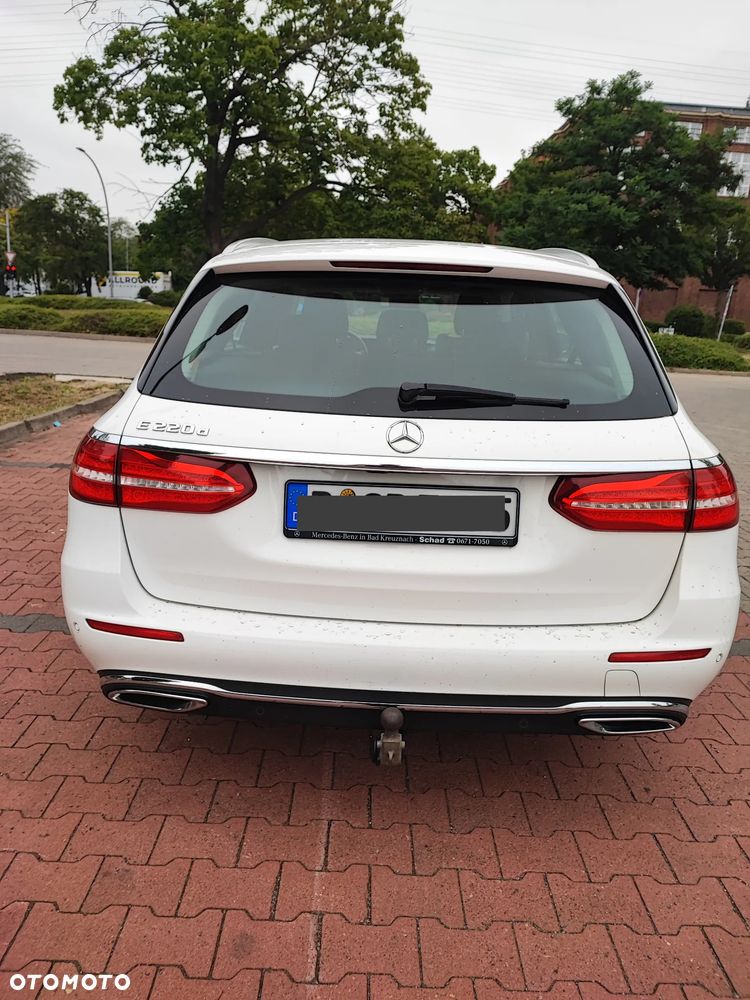 Mercedes-Benz Klasa E 220 d 9G-TRONIC - 2